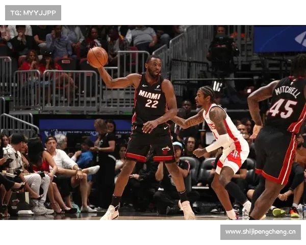 NBA季后赛首轮:火箭PK爵士 球迷:米切尔能带队成功复仇吗 NBA季后赛首轮:火箭PK爵士 球迷:米切尔能带队成功复仇吗
